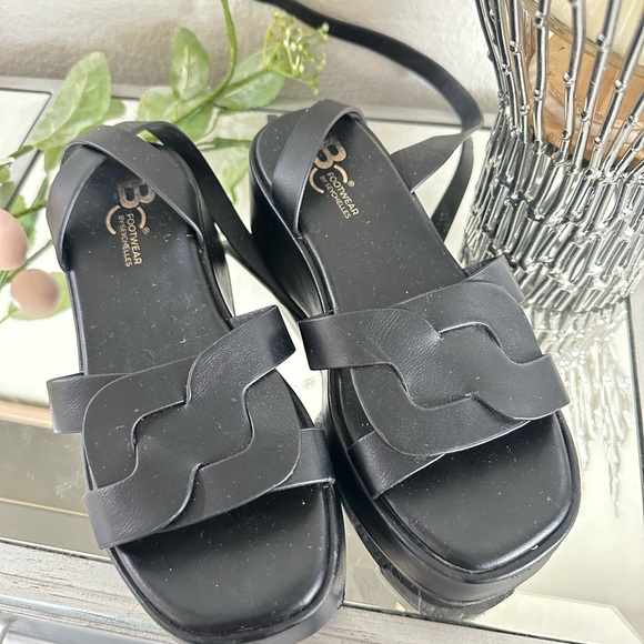 Amazon Black Platform Slide Sandals with Twisted Straps - Picture 2 of 2